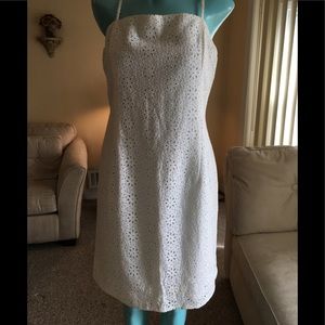 Sale 🎊ANN TAYLOR white eyelet dress